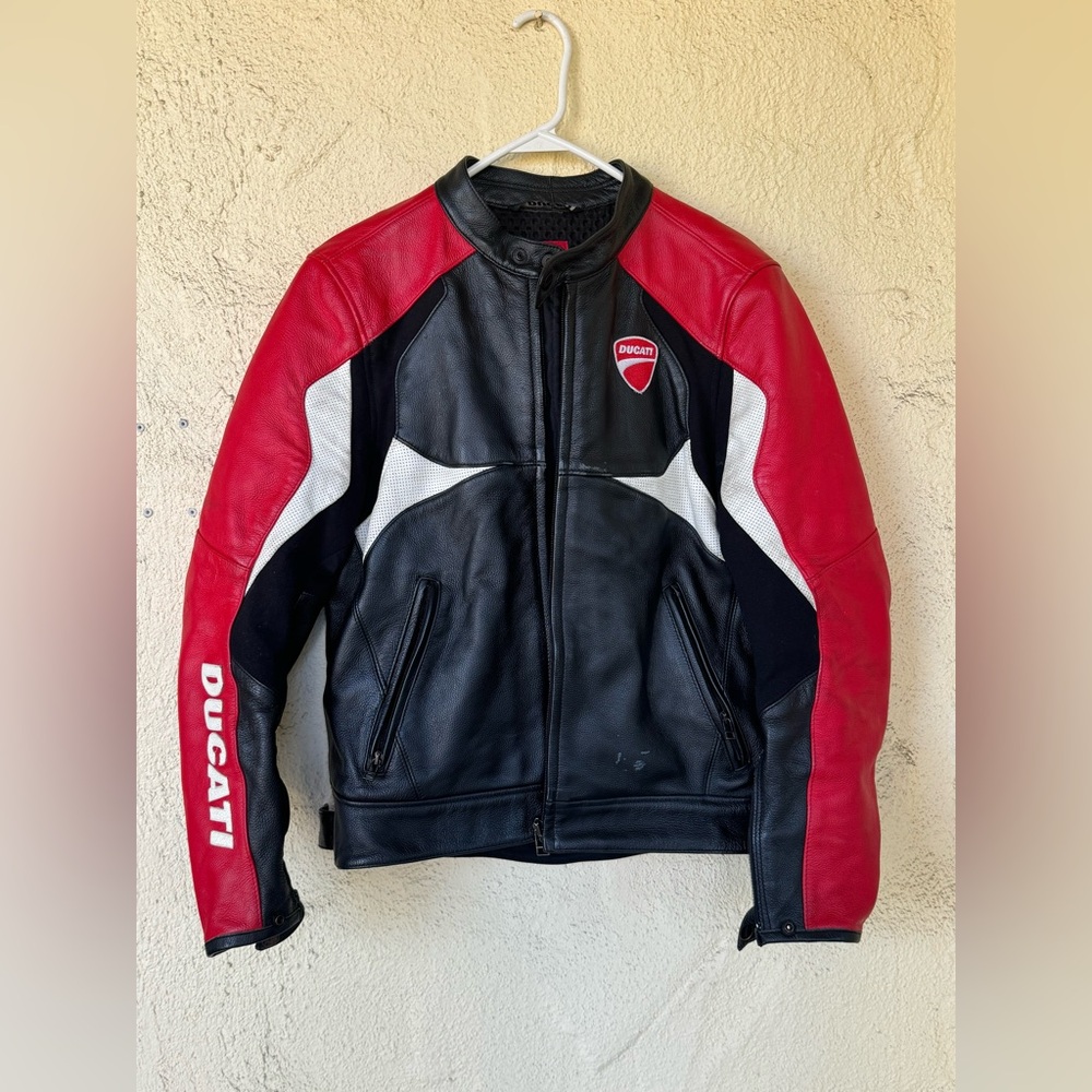 Ducati x Dainese Leather Jacket Size 48US